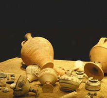 Finds from the canopy graves at Armenochori